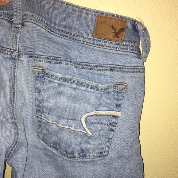 Light Wash American Eagle Jeans Size 4 Reg - Picture 2 of 3